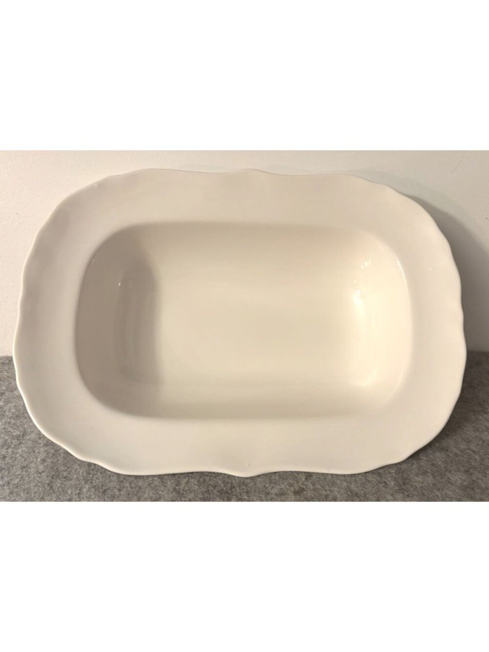 222 Fifth White Rectangular Serving Bowl With Scalloped Edges 11.75" x 8.75"  #